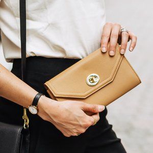 Ora Delphine Darla Envelope Wallet in Camel, NWOT